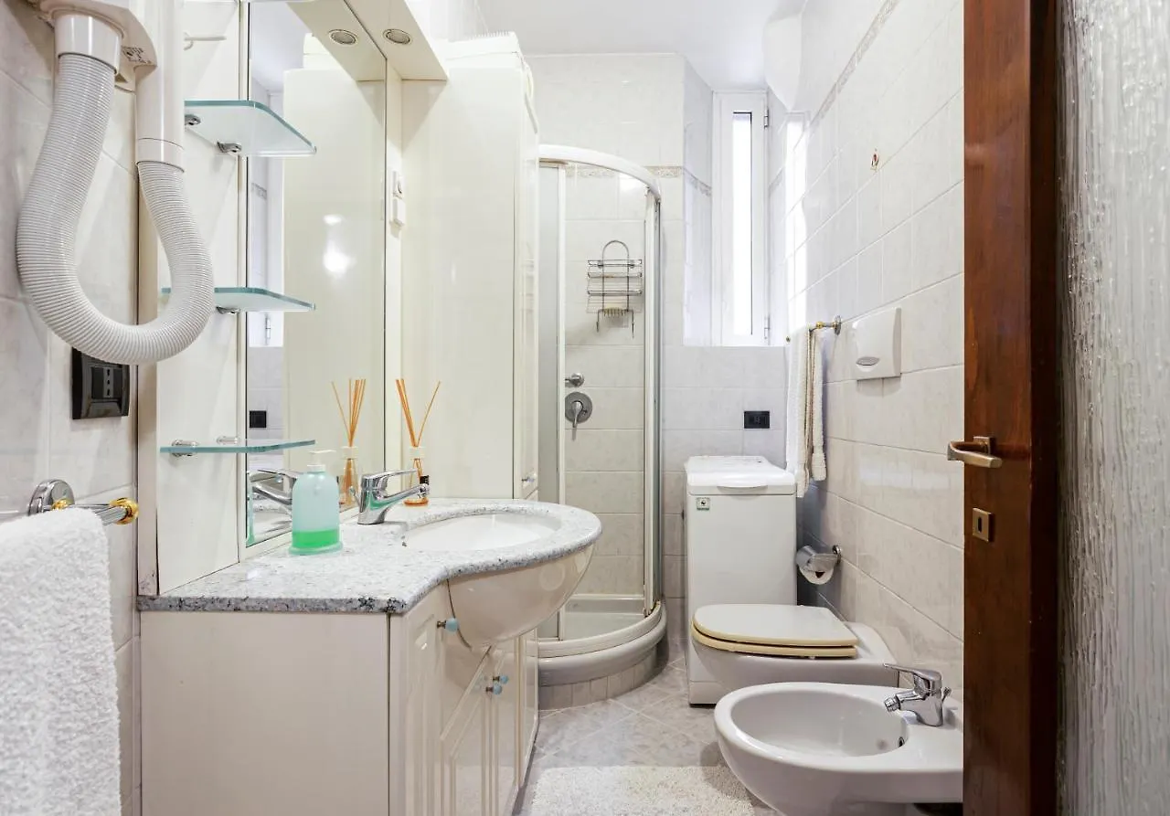 Daire Your Cozy Home In Milan - Via Rovereto İtalya