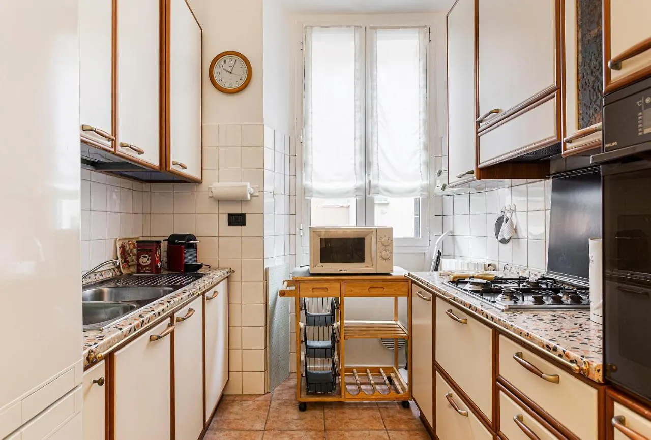 Your Cozy Home In Milan - Via Rovereto 0*,  İtalya