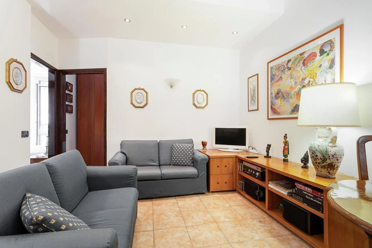 Your Cozy Home In Milan - Via Rovereto 0*,