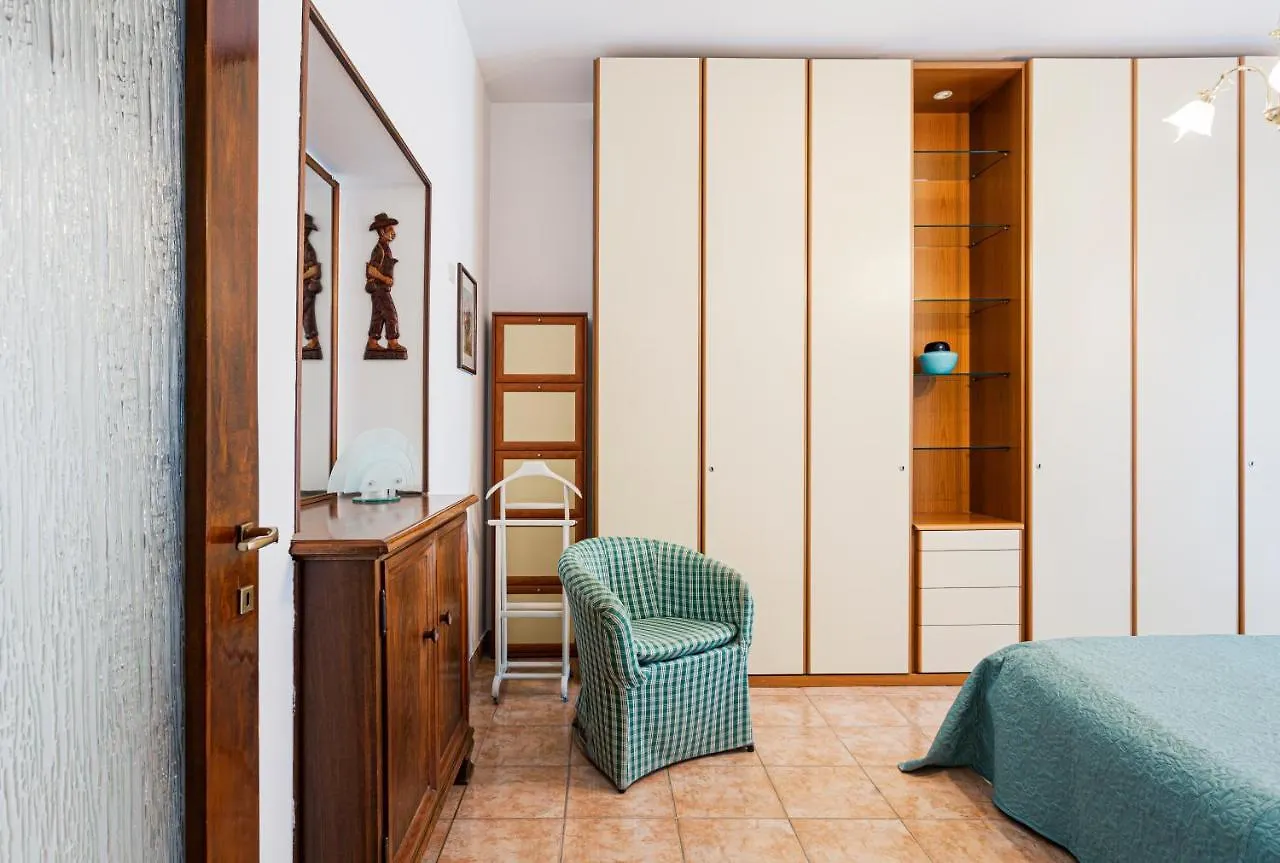 Your Cozy Home In Milan - Via Rovereto Apartment