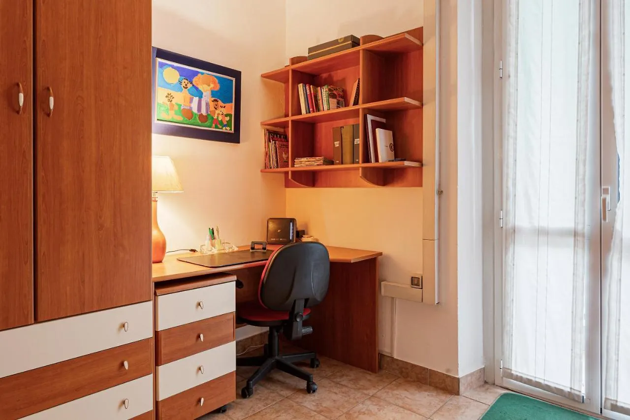 Your Cozy Home In Milan - Via Rovereto Apartment